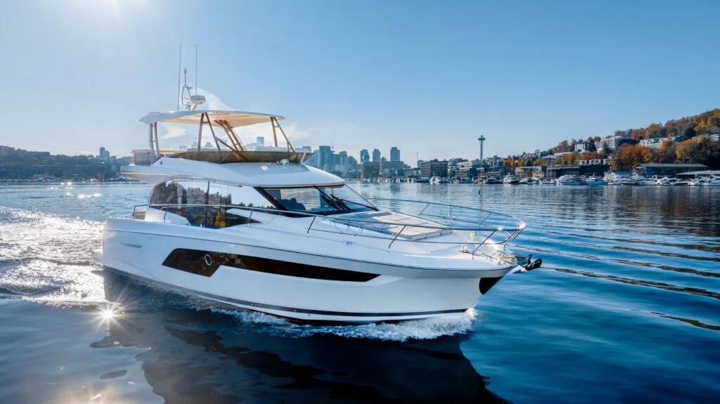 Settle back drop of lake union boat rental of a prestige 520